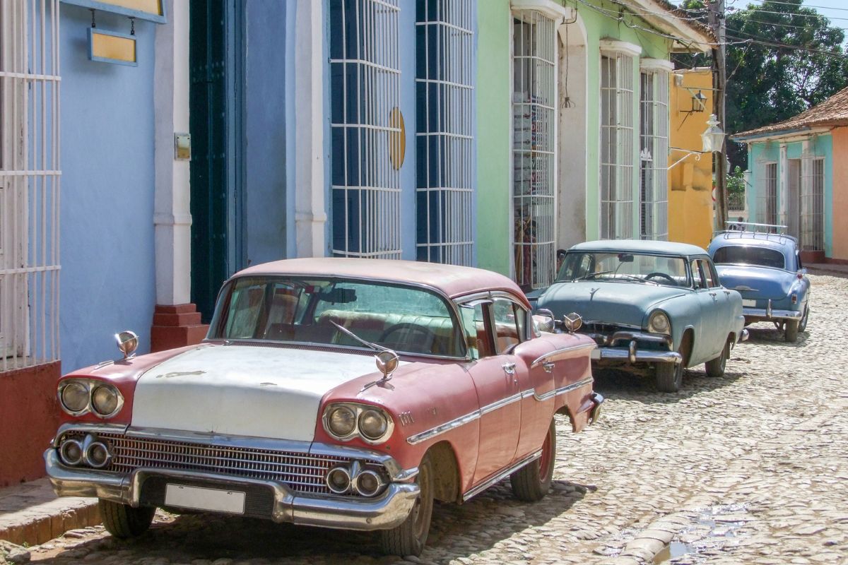 Being Aware When Importing Classic Cars From Cuba