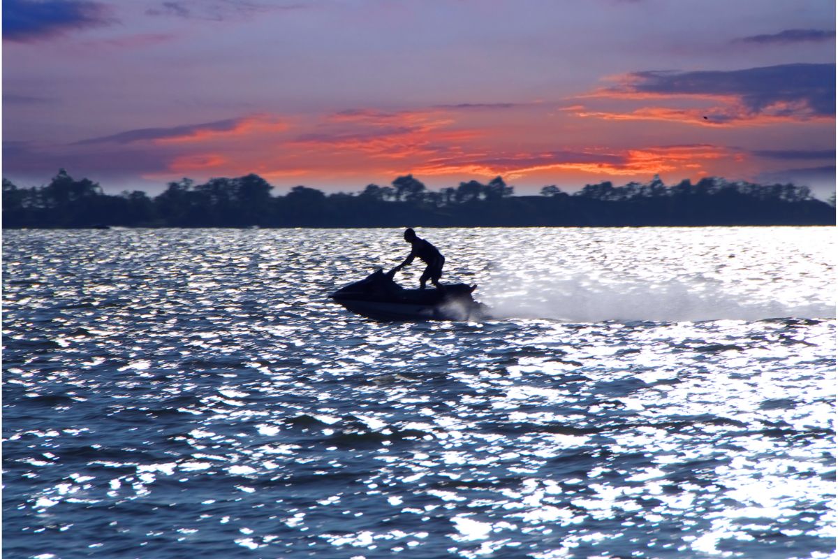 Can You Jet Ski in Cuba [Amazing Water Sports to Try On Your Visit] (1)