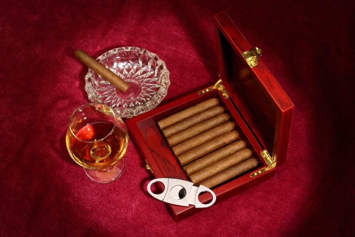 What Do Cuban Cigars Taste Like?