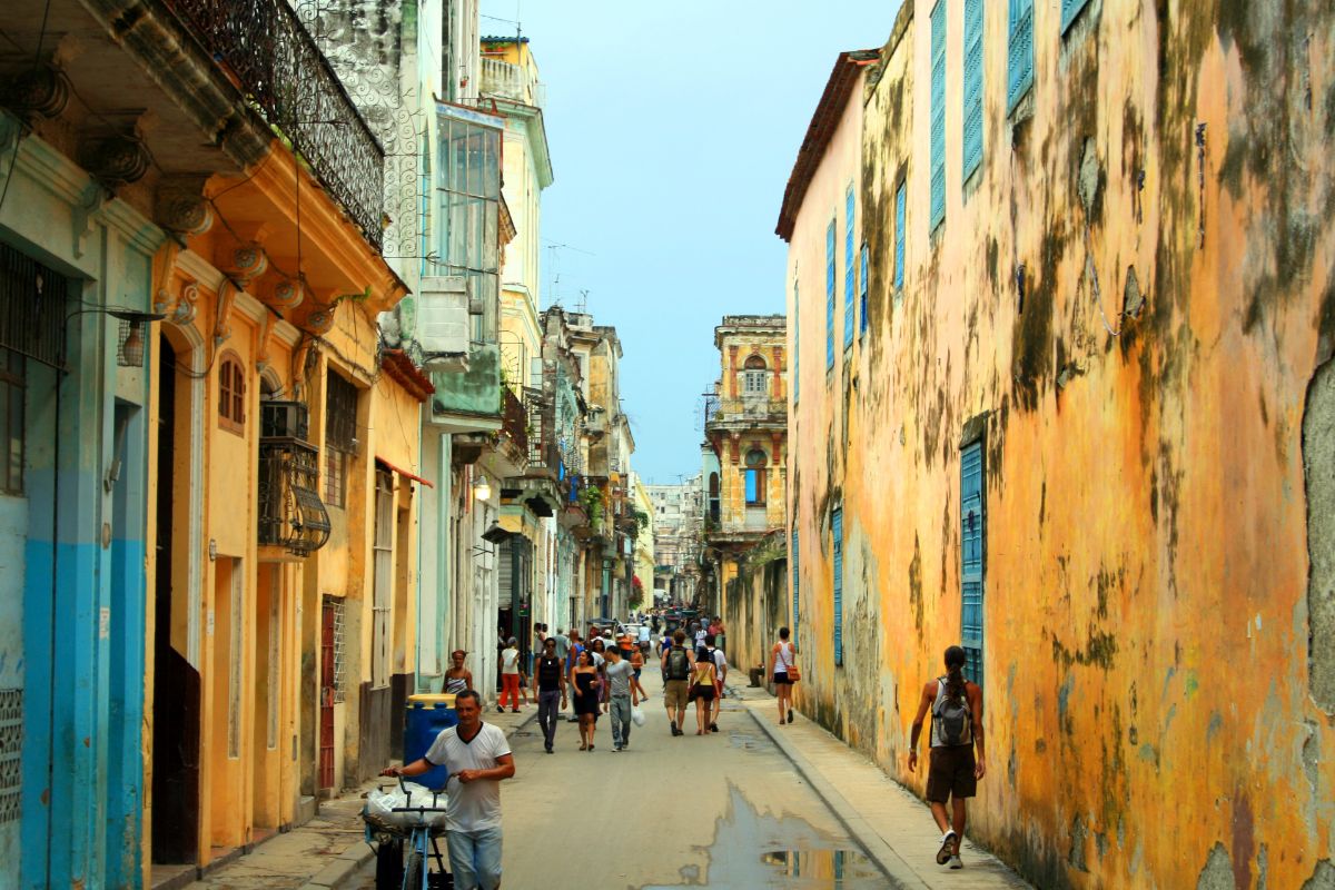 2-Hour Afro-Cuban Religions Walking Tour
