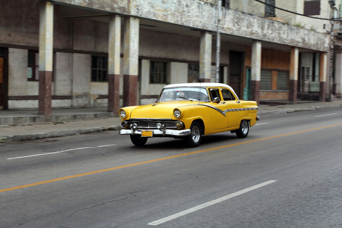 Havana Classic American Car Tour